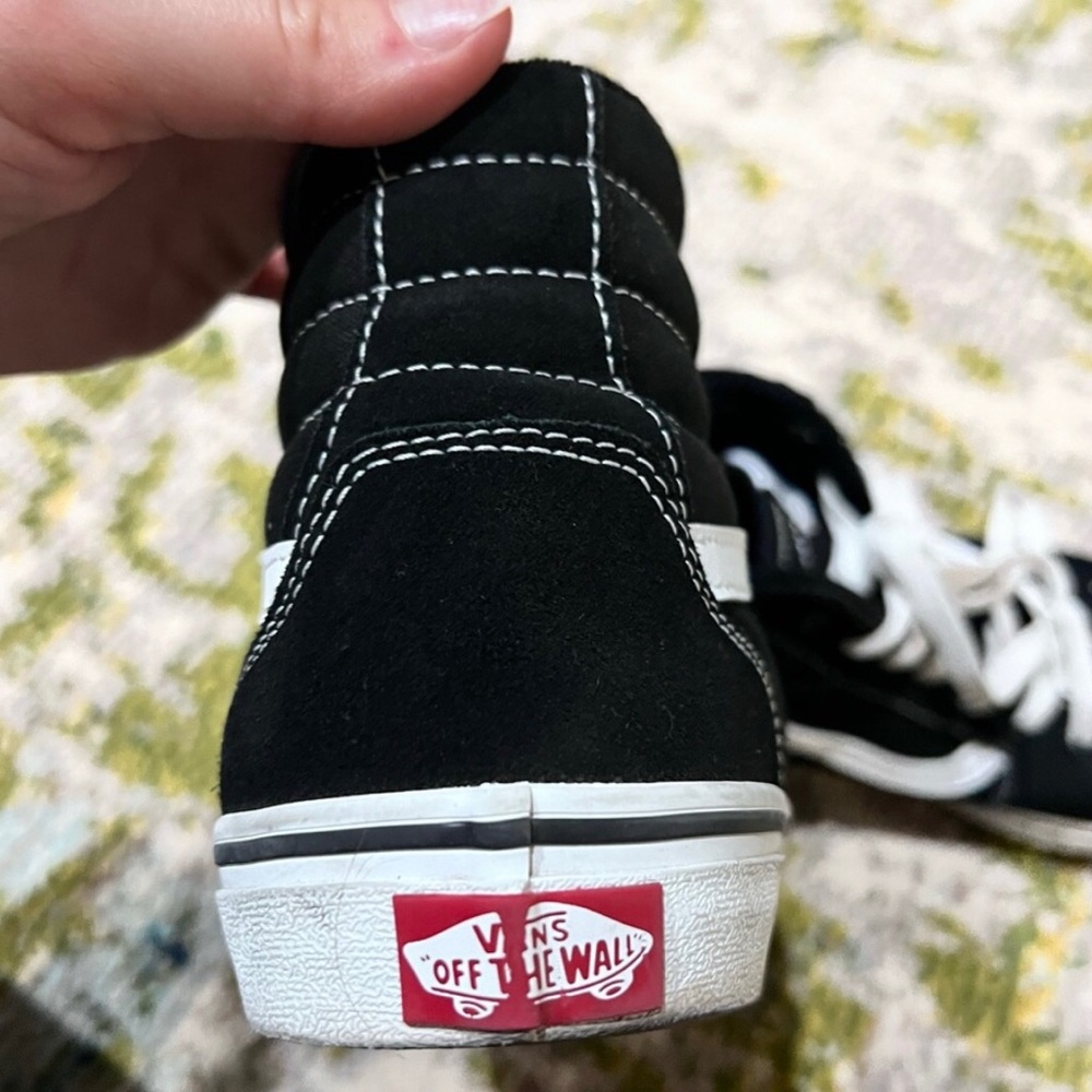 Vans - Picture 5 of 9